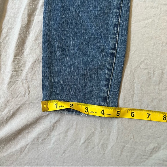 Abercrombie & Fitch Midrise Embroidered Skinny Jeans - Picture 15 of 16